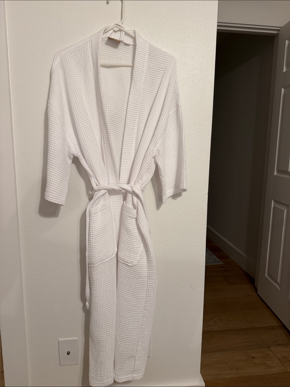 Waffle Weave White Bath Robe with Belt and Pockets